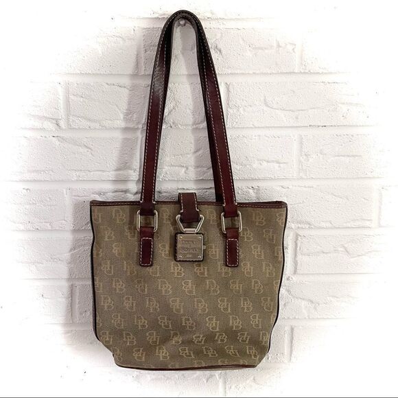 VINTAGE Dooney & Bourke Signature Logo Bucket Bag - Picture 1 of 7